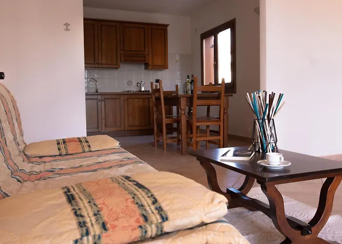 Spacious With Shared Pool Apartman *