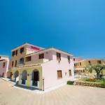 Apartamento Spacious With Shared Pool Cala Liberotto