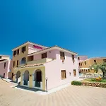 Apartment Spacious With Shared Pool *