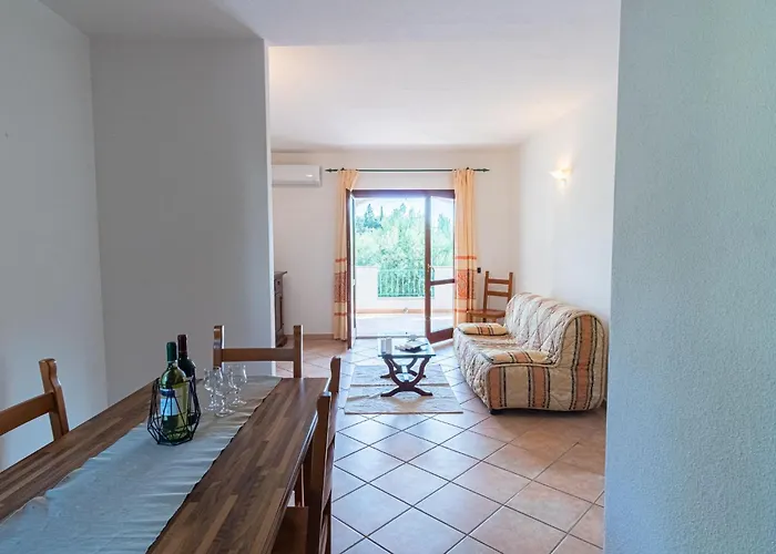 Spacious With Shared Pool Appartement *