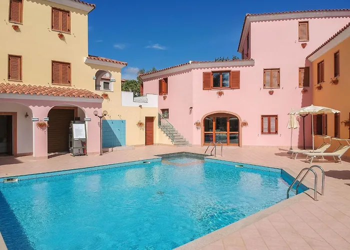 Appartement Spacious With Shared Pool Cala Liberotto